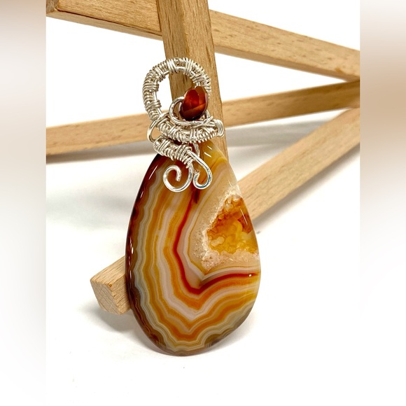 HANDMADE Agate Stone Hand Wrapped Pendant - Picture 5 of 10